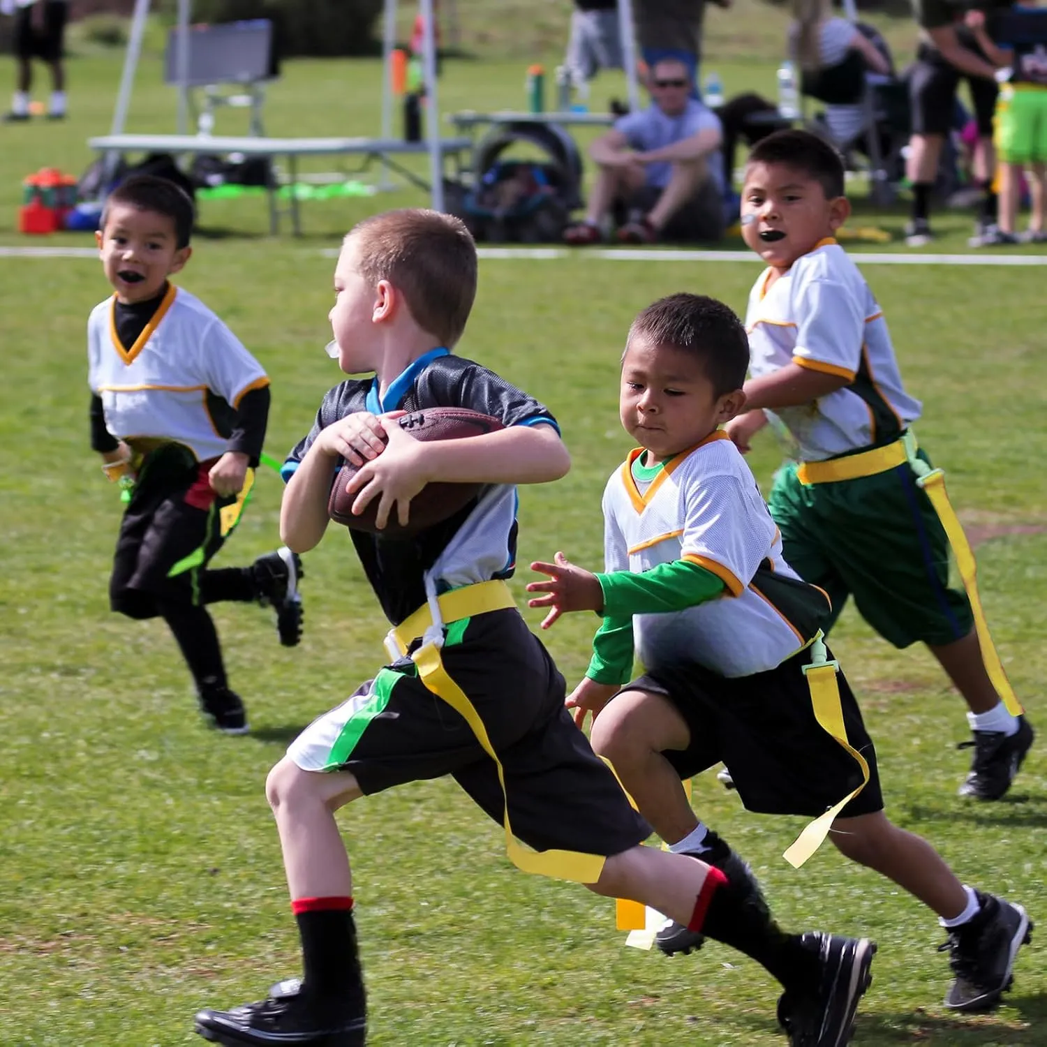 Peryiter 2/12/24 Set Player Flag Football Belt, Adjustable Football Belts and Flags for Kids Youth Adult Sport Team Training